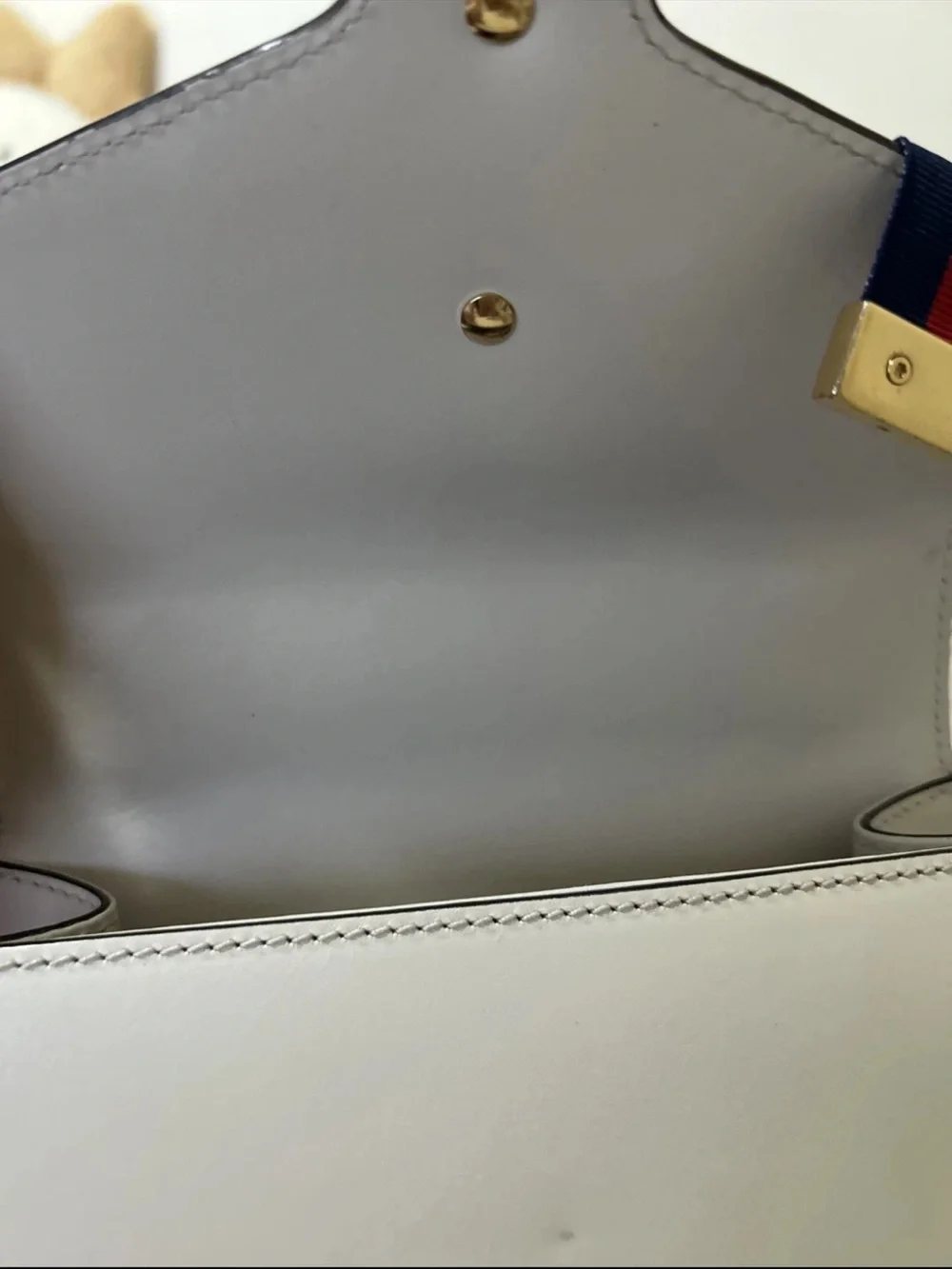 Gucci Sylvie White Leather Flap Chain Crossbody Shoulder Bag with Metal Buckle